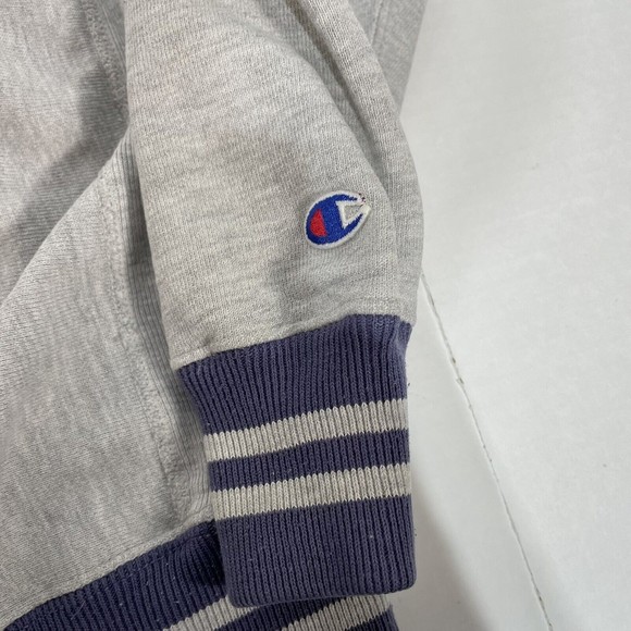 Vintage Champion Reverse Weave Crewneck Swatshirt, Large, Grey, USA, Spellout - Picture 4 of 10